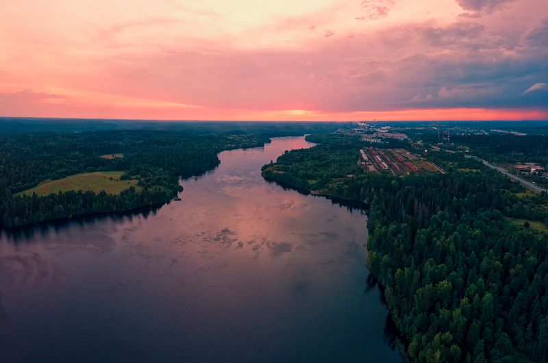 Предгрозовой закатный пейзаж.photo preview