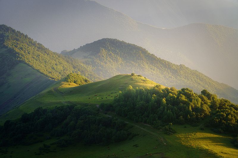 ингушетия,горы Сила светаphoto preview