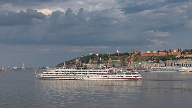 #волга #волгаматушка #нижнийновгород #нижний_новгород #река #теплоход #круиз Волга-матушка в Нижнем Новгороде фото превью