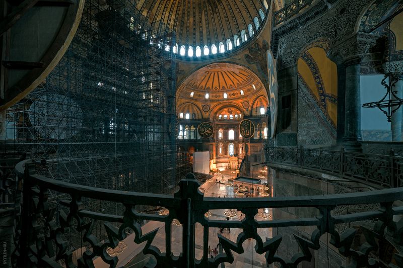 Интерьер, Святая София, Стамбул, Турция, храм, достопримечательность, внутри, купол, архитектура, старинный, православие, константинополь, древний, святыня, христианский Интерьеры Святой Софии. Стамбул. Турция фото превью