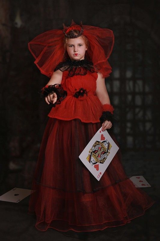 Красная королеваphoto preview