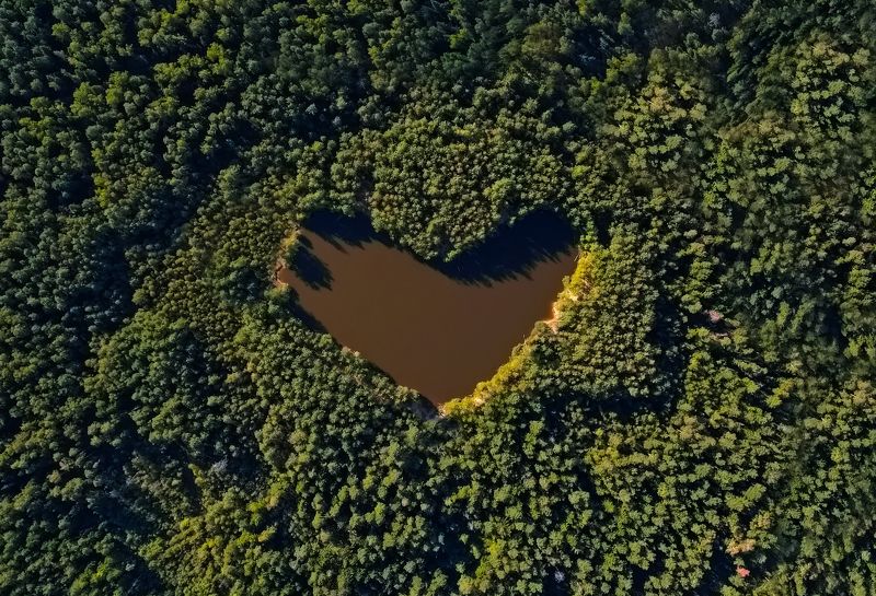 Озеро красное (сердце)photo preview