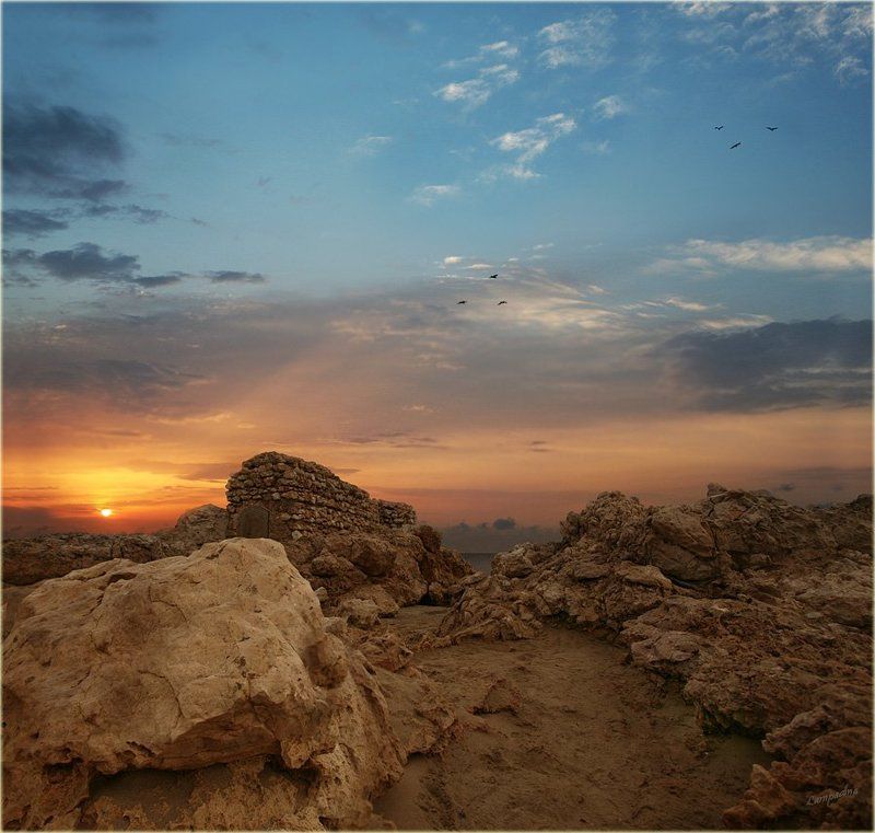 испания, рассвет, развалины римских времен Останки Римской Империи фото превью