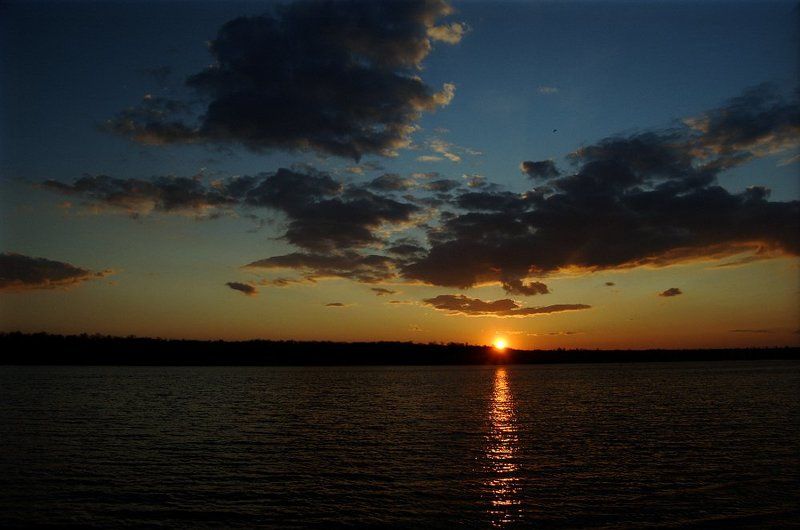 Солнце, небо и рекаphoto preview