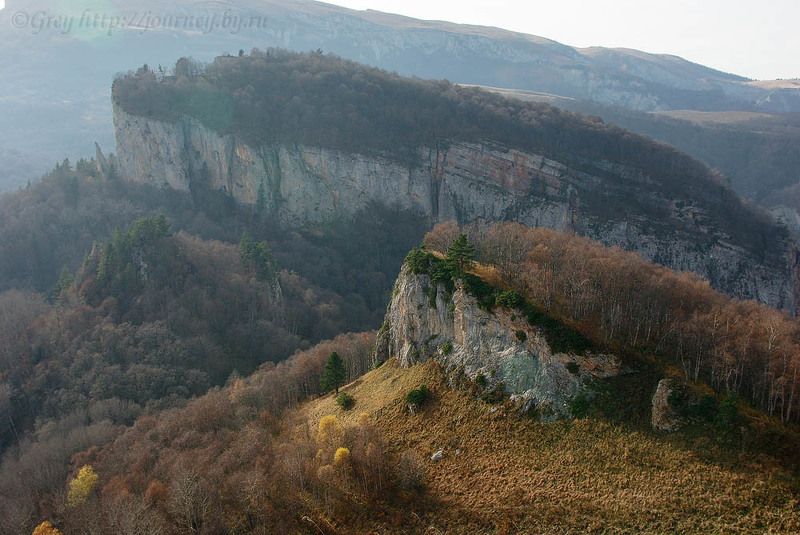 горы,кавказ,туризм,скала Скала Крепостьphoto preview