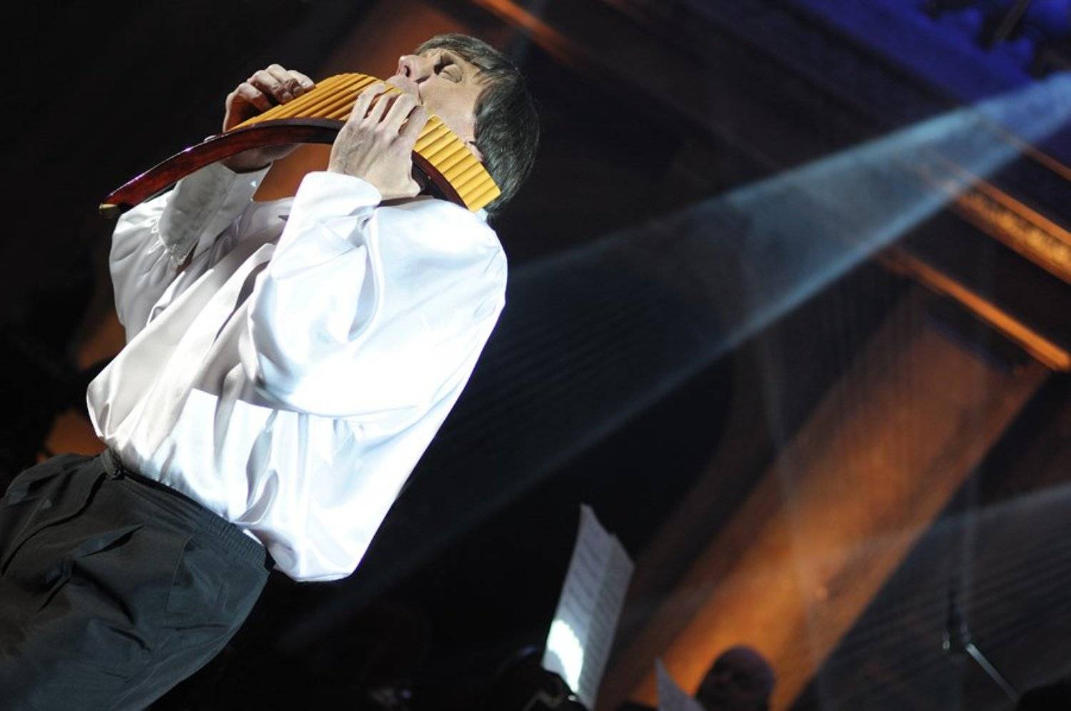 Коктель из чувства музыки и света. Автор: Евгений Пугачев. международный фестиваль шаг навстречу,мухенское училище,петербург,таланты, Евгений Пугачев.