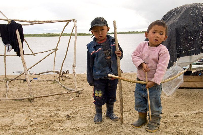 жизнь, на, краю, земли юные охотникиphoto preview