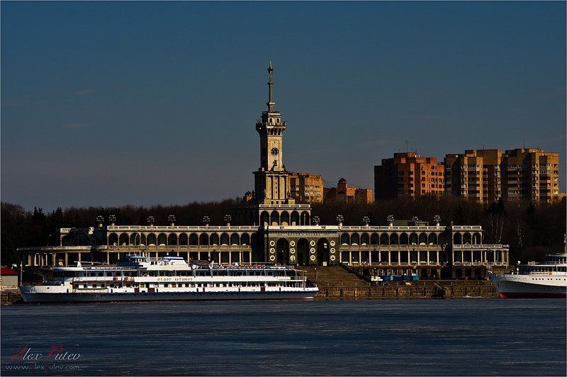 речной,вокзал,весна,москва Речной. Весна 2009.photo preview