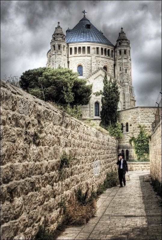 Тьма, пришедшая со Средиземного моря ...photo preview