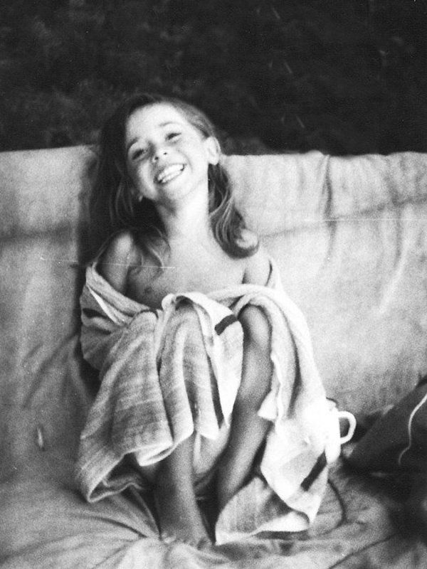 девочка, детсвто, лето, полотенце, улыбка После купанияphoto preview