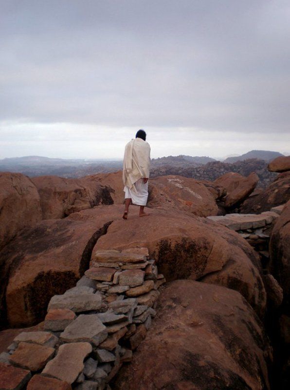 индия, хампи, храм ханумана, hanuman temple отшельникphoto preview