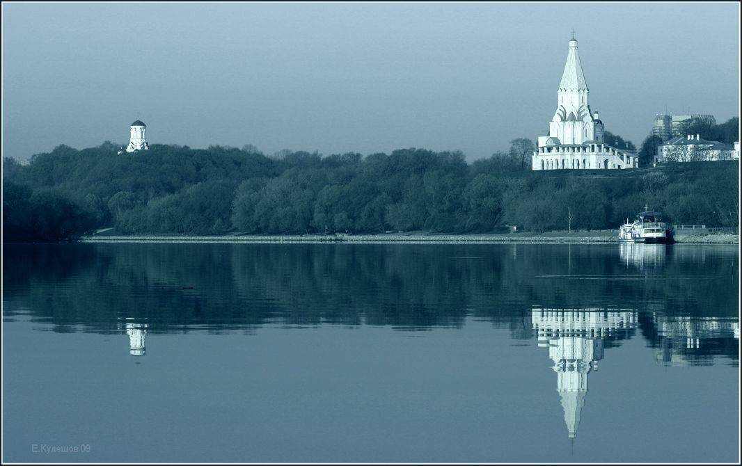 Коломенское.... Автор: Кулешов Евгений город,купола,москва,коломенское,храм,церковь,кулешов,река, Кулешов Евгений