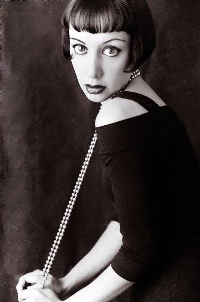 фотомодель, Leela