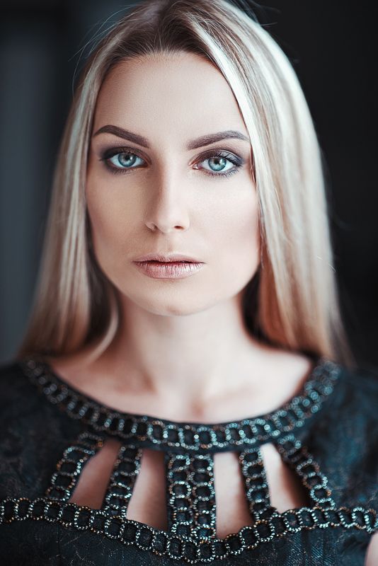 Арт, Белое, Блеск, Блондинка, Волосы, Глаза, Гламур, Голубой, Губы, Девушка, Жанр, Женственность, Женщина, Жизнь, Загадка, Кожа, Красота, Лайтрум, Лицо, Люди, Макияж, Мило, Мода, Модель, Обработка, Поза, Портрет, Превосходно, Пронзительно, Ретушь, Свет, Т Алинаphoto preview