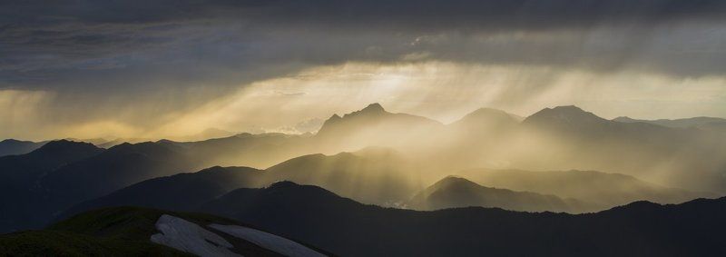 Золотое свечениеphoto preview