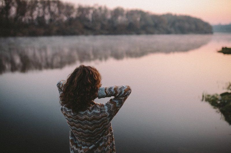 Girl, Morning, River everything changesphoto preview