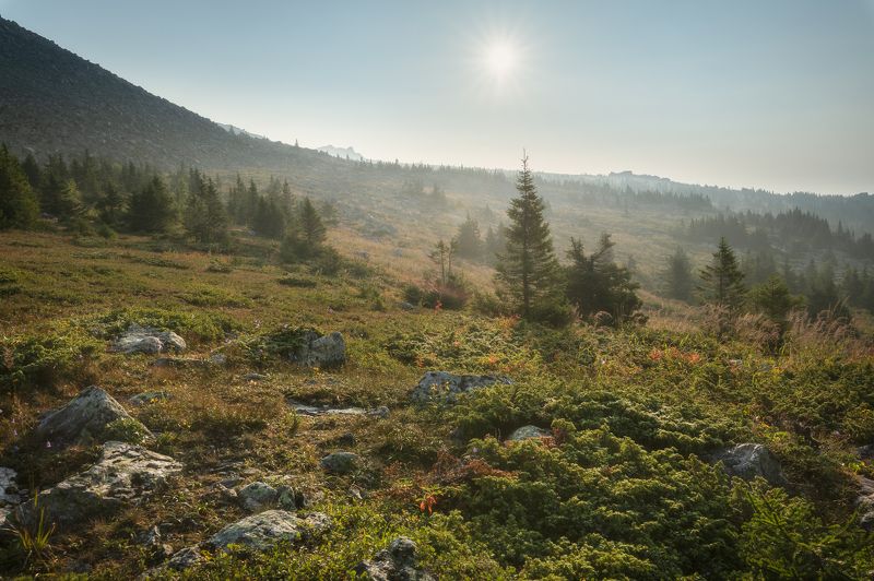 Раннее утро. Хребет Большой Нургуш.photo preview