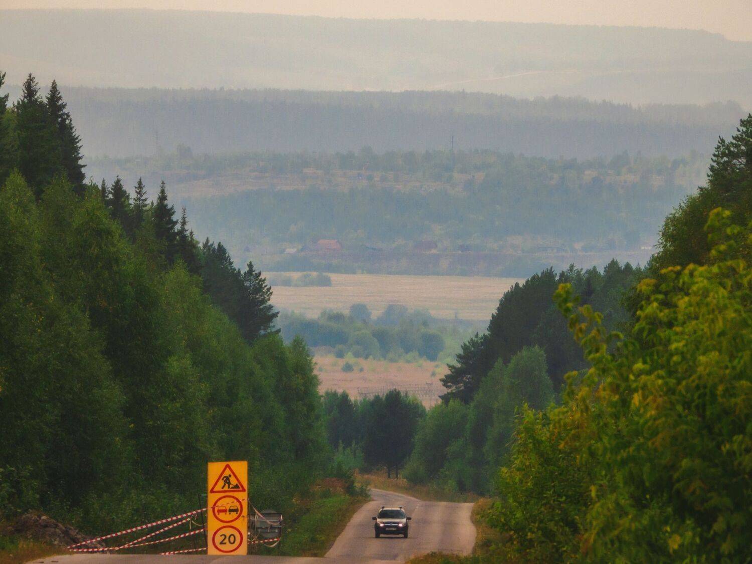 Тональная перспектива холмов на исходе знойного дня. Автор: Котов Андрей , Котов Андрей