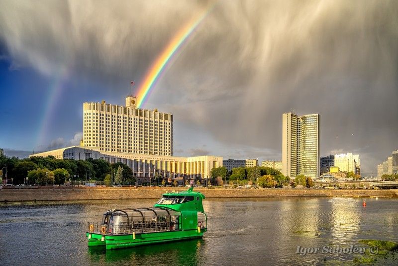 москва, радуга, дом правительства, москва-река, дождь Грибной дождикphoto preview