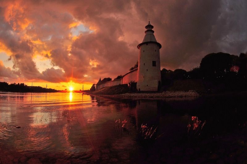 Тает небесный заката пожар!photo preview