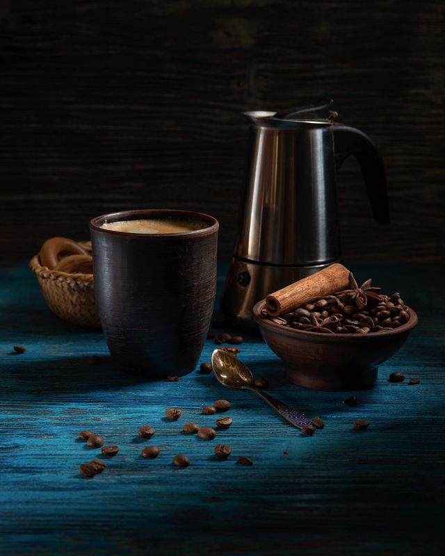 натюрморт, кофе, чашка, кофеварка, бублик Кофейный натюрмортphoto preview