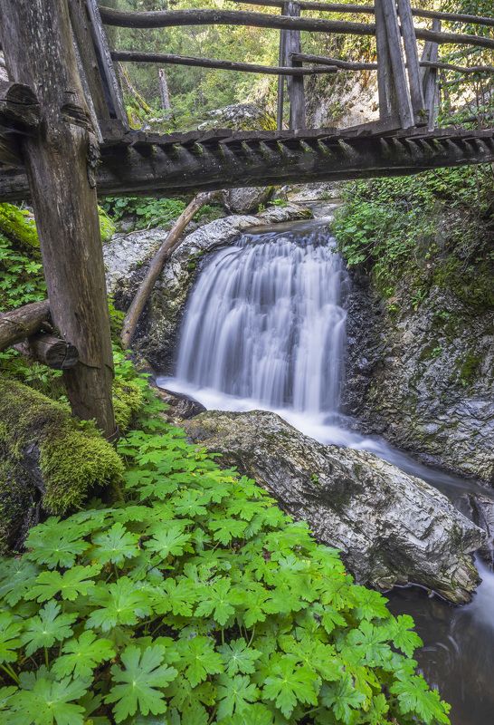 landscape nature vertical hiking waterfall Rodopi mountainphoto preview