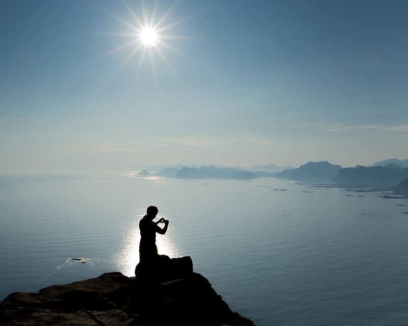 норвегия,хайкинг,лофотены Посмотреть вниз и улыбнутьсяphoto preview