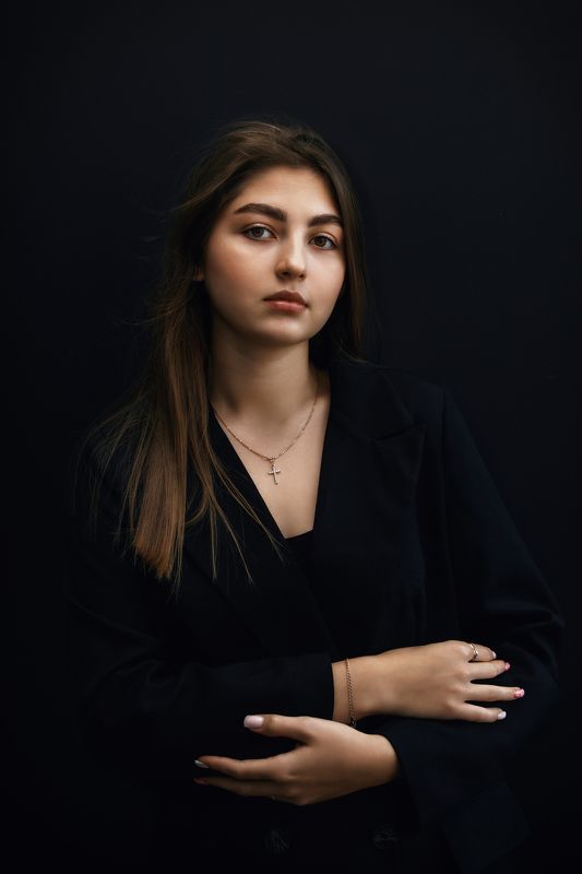 девушка , низкий ключ Каролинаphoto preview