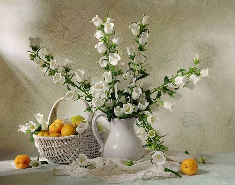 С колокольчикамиphoto preview