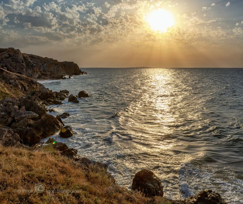 солнце, путешествия, путешествие на автомобиле, природа, прибой, пейзаж, панорама, крымское побережье, крым, караларский природном парк, закат, достопримечательности крыма, дикий отдых,  бюджетный туризм, бухта мёртвого дельфина, береговая линия, азовское Вечер в бухте Мёртвого Дельфина фото превью