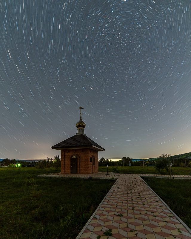 ночь, звёзды, часовня photo preview