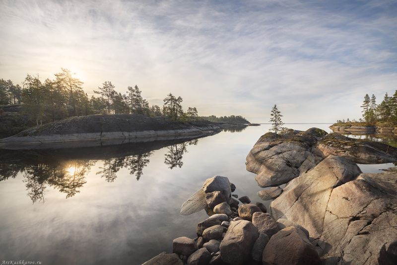 ладожские шхеры, природа Карелии, берег Ладоги, озеро,  \