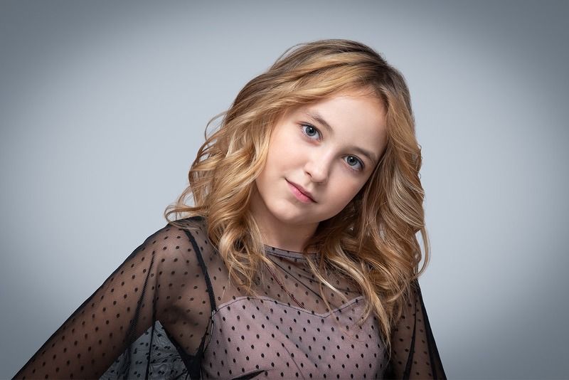 портрет, девочка photo preview