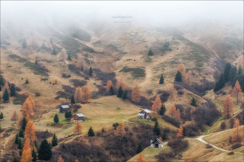 доломитовые альпы,passo giau,панорама,осень,италия,alps,горы,туман Осенняя меланхолия фото превью