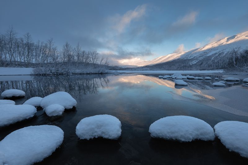 Кольский полуостров Озеро Малый Вудъявр. Хибиныphoto preview