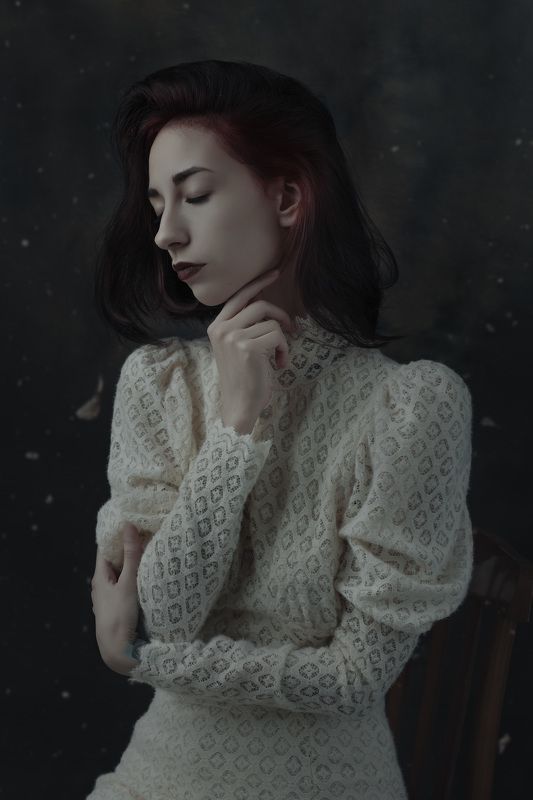 Alice in the Land of Ashesphoto preview