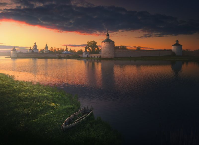 Вечер у Кирилло-Белозерского монастыряphoto preview