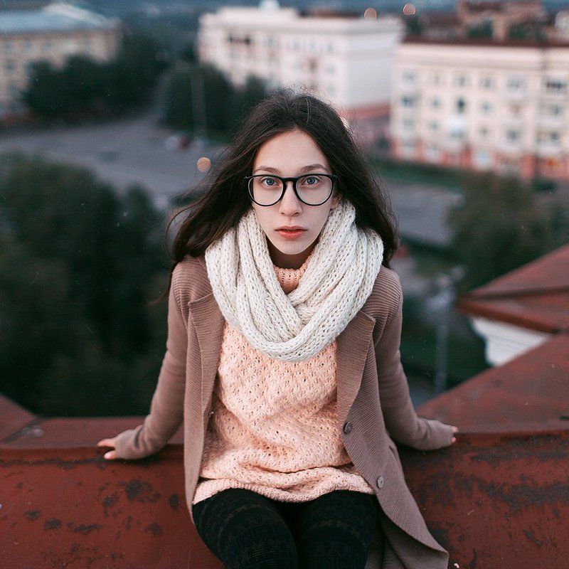 На краюphoto preview