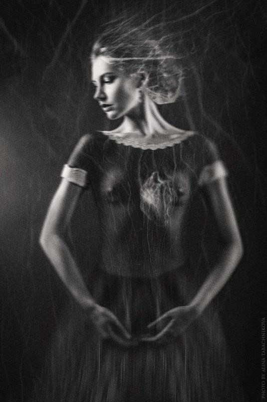 Наскозь, Ню, Сердце сквозь...photo preview