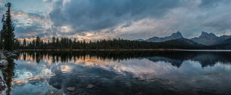 Одинокий закатphoto preview