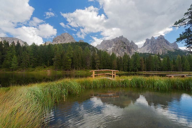 Озеро в Доломитах, Италияphoto preview