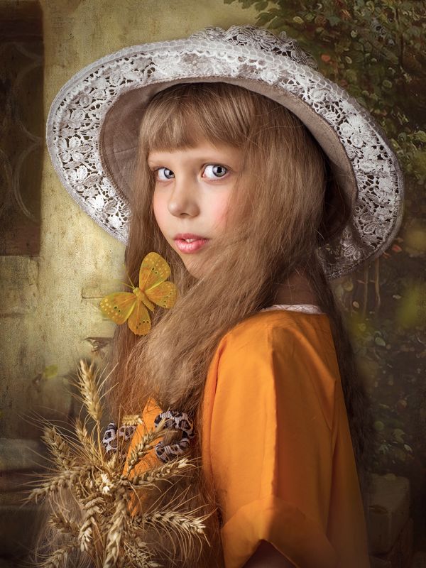 девочка Портрет из летаphoto preview