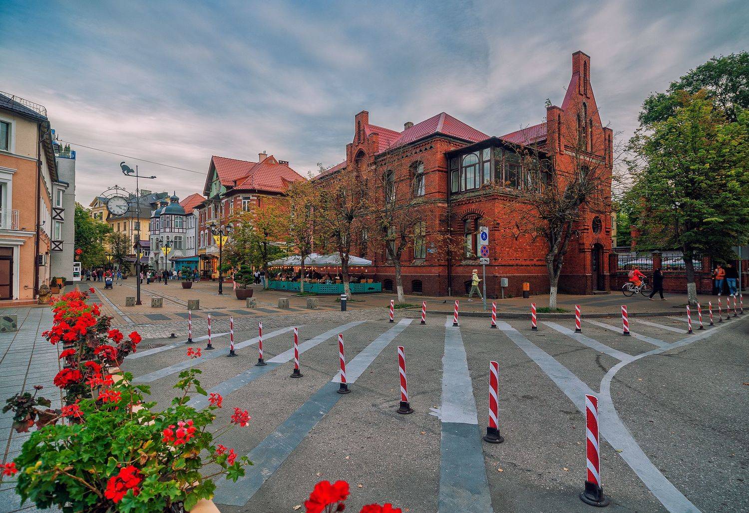 , Павел Жданов