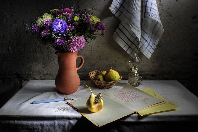 натюрморт, груши, книга, бабочка, цветы, На исходе лета…photo preview