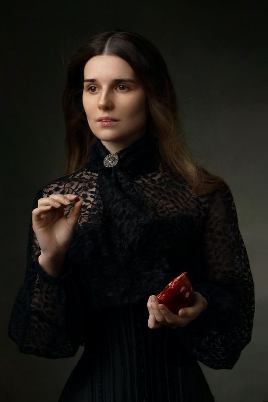 portait, fine art The girl with pomegranatephoto preview