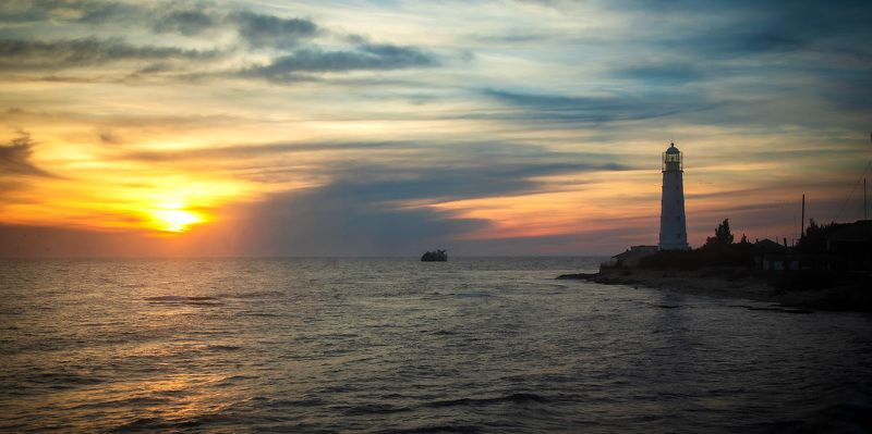 пейзаж, природа, вечер, закат, берег, небо, море, маяк Закат на маякеphoto preview