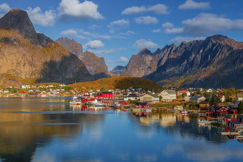 норвегия,лофотены,рейне Солнечный Рейнеphoto preview
