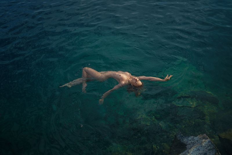 nude art girl Dancephoto preview