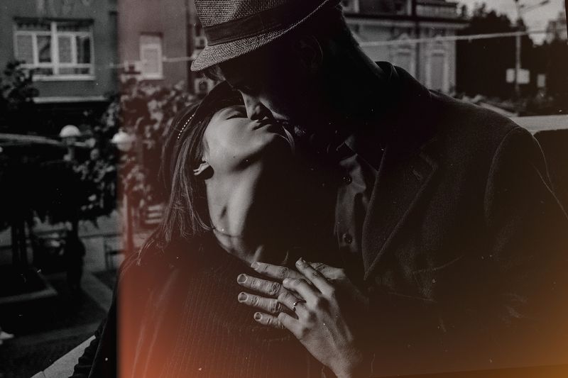 Двоеphoto preview