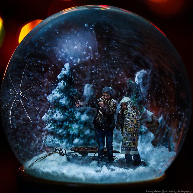 Christmas, Fun, Globe, Joke, Kids, Slingshot, Snow, Winter Winter is comingphoto preview